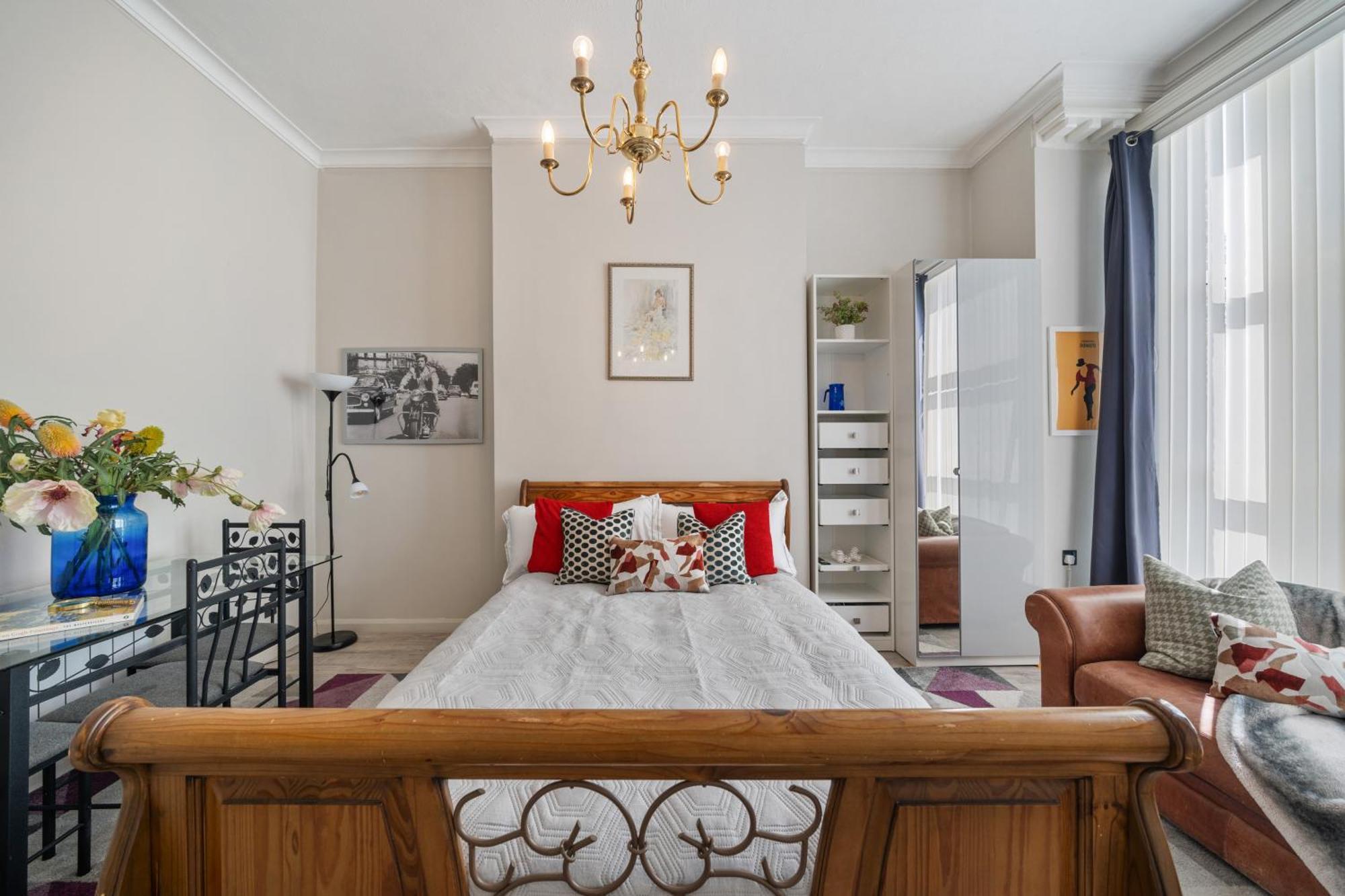 Modern Studio Apartment Londen Buitenkant foto